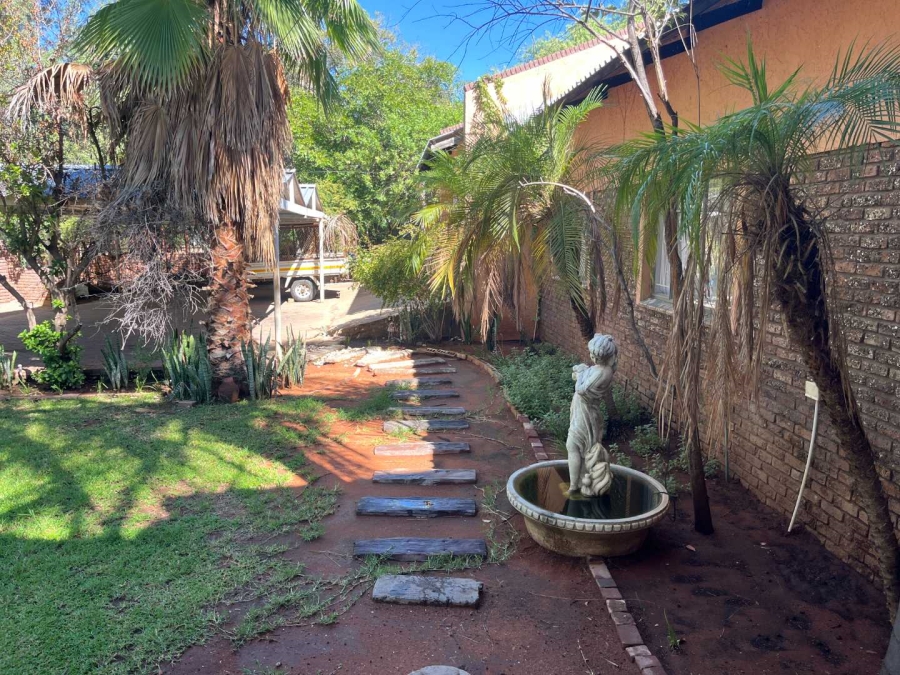 4 Bedroom Property for Sale in Die Rand Northern Cape